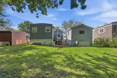 1852 Huckleberry Lane, Sycamore, IL 60178 - Photo 13