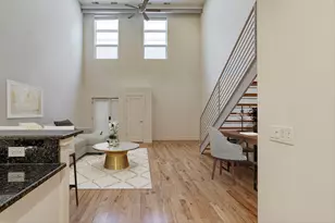 2100 Greenwood St, Evanston, IL 60201 - Photo 3
