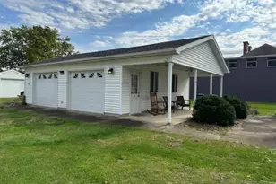 304 S Main St, Cherry, IL 61317 - Photo 15