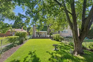 9024 Ewing Ave, Evanston, IL 60203 - Photo 15