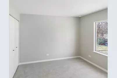 18200 Fountainbleau Drive, Hazel Crest, IL 60429 - Photo 9