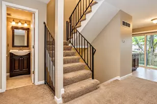18W178 Buckingham Ln, Villa Park, IL 60181 - Photo 3