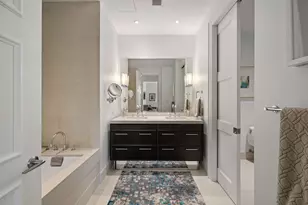 118 E Erie St, Chicago, IL 60611 - Photo 15