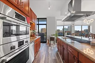 1335 S Prairie Ave, Chicago, IL 60605 - Photo 5