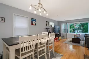 5626 N Central Ave, Chicago, IL 60646 - Photo 9