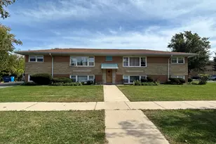 224 W Michael Ln, Addison, IL 60101 - Photo 1