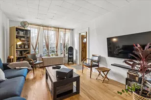628 W 43rd Pl, Chicago, IL 60609 - Photo 3