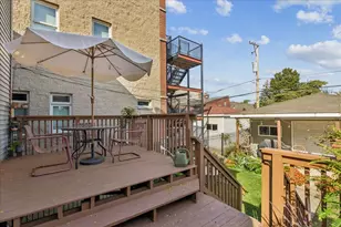 628 W 43rd Pl, Chicago, IL 60609 - Photo 21