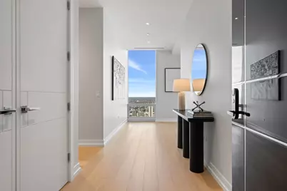 14 W Superior Street #5103, Chicago, IL 60654 - Photo 3