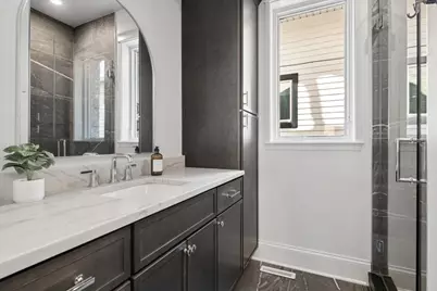 2616 W Sunnyside Avenue, Chicago, IL 60625 - Photo 19