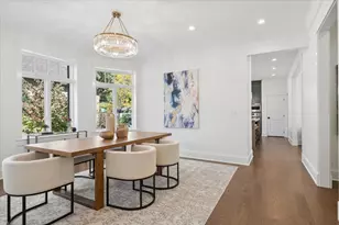 2616 W Sunnyside Ave, Chicago, IL 60625 - Photo 9