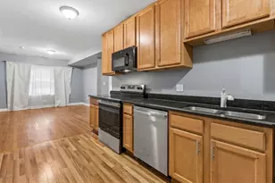 3337 N Lamon Ave, Chicago, IL 60641 - Photo 5