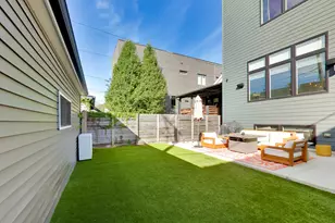 2415 W Huron St, Chicago, IL 60612 - Photo 33