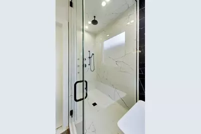 2415 W Huron Street, Chicago, IL 60612 - Photo 13