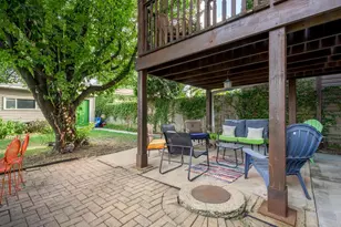 3037 N Elbridge Ave, Chicago, IL 60618 - Photo 11