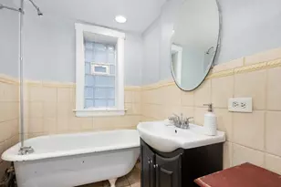 3037 N Elbridge Ave, Chicago, IL 60618 - Photo 9