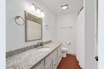 325 N Oak Park Avenue #E, Oak Park, IL 60302 - Photo 17
