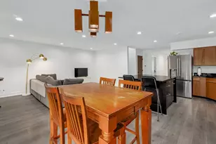 325 N Oak Park Ave, Oak Park, IL 60302 - Photo 9