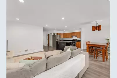325 N Oak Park Avenue #E, Oak Park, IL 60302 - Photo 7