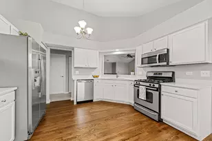2738 Rockport Ln, Naperville, IL 60564 - Photo 13