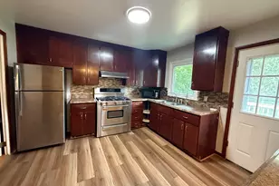 613 Newberry Dr, Streamwood, IL 60107 - Photo 5