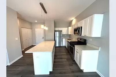 301 N Madison Street #5E, Woodstock, IL 60098 - Photo 5