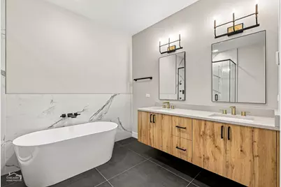 2448 W Diversey Avenue #1, Chicago, IL 60647 - Photo 17