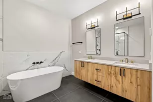 2448 W Diversey Ave, Chicago, IL 60647 - Photo 17