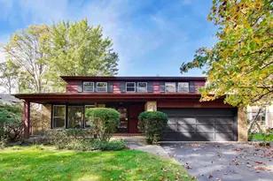 1220 Brook Ln, Glenview, IL 60025 - Photo 1