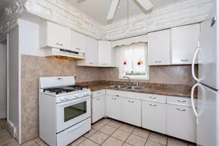 7532 S Indiana Ave, Chicago, IL 60619 - Photo 5