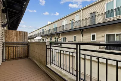 3214 N Kilbourn Avenue #3, Chicago, IL 60641 - Photo 7