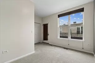 3214 N Kilbourn Ave, Chicago, IL 60641 - Photo 11