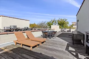 2247 W Wabansia Ave, Chicago, IL 60647 - Photo 11