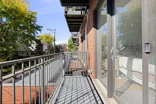 2247 W Wabansia Ave, Chicago, IL 60647 - Photo 23