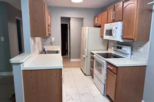 7425 Brookdale Dr, Darien, IL 60561 - Photo 7