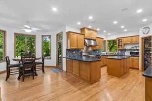 13230 Hidden Valley Dr, Homer Glen, IL 60491 - Photo 9