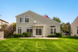 7435 Korbel Dr, Gurnee, IL 60031 - Photo 3