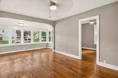 206 W Main Street, Mount Morris, IL 61054 - Photo 9
