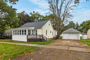 206 W Main St, Mount Morris, IL 61054 - Photo 1