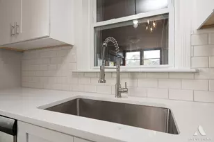 10805 S Ridgeway Ave, Chicago, IL 60655 - Photo 17