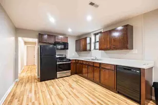 1037 W Polk St, Chicago, IL 60607 - Photo 3