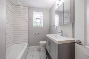 1037 W Polk St, Chicago, IL 60607 - Photo 5