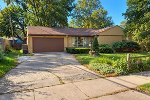 3303 Meadow Dr, Rolling Meadows, IL 60008 - Photo 1