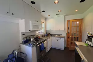 6631 N St Louis Ave, Lincolnwood, IL 60712 - Photo 9