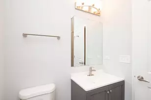1813 W Cermak Rd, Chicago, IL 60608 - Photo 9