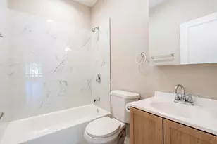 2949 W Wilcox St, Chicago, IL 60612 - Photo 7