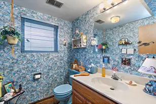2073 Westview Dr, Des Plaines, IL 60018 - Photo 21