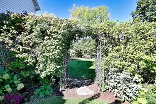462 Thorndale Dr, Buffalo Grove, IL 60089 - Photo 49