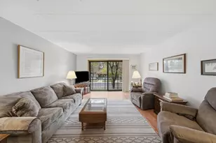 8350 W Addison St, Chicago, IL 60634 - Photo 15