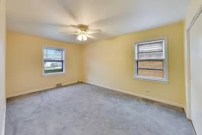 5858 N Louise Avenue, Chicago, IL 60646 - Photo 15